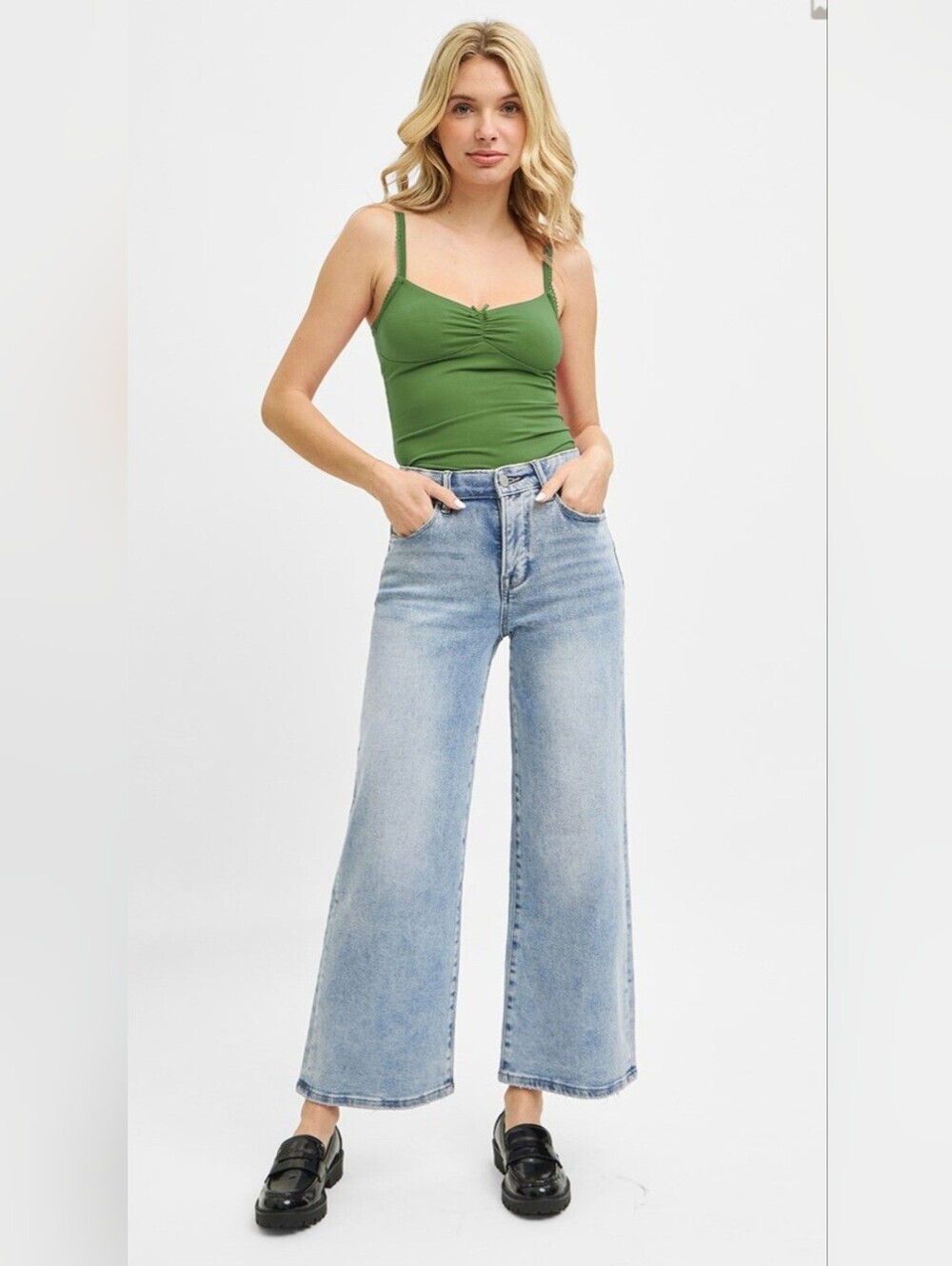 RISEN HR Tummy Control Light Wash Wide Leg Jeans Stretchy E-Band Ankle 11/30 NEW
